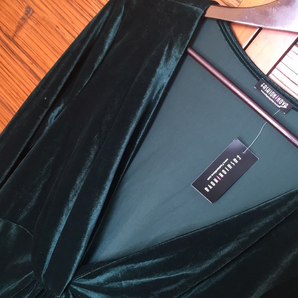 Knot My Cup of Tea Dress in Hunter Green Size 3x - Picture 5 of 5